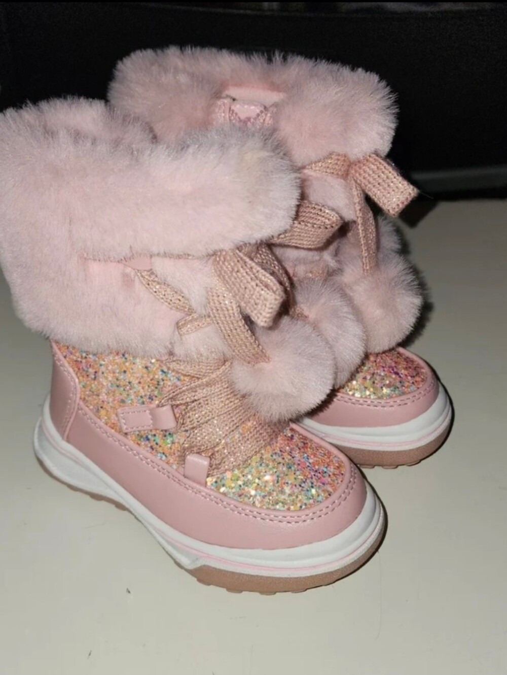 Toddlers Pretty in Pink Kelly & Katie lil Snowy Winter Toddler Boots. 5 NWOT
